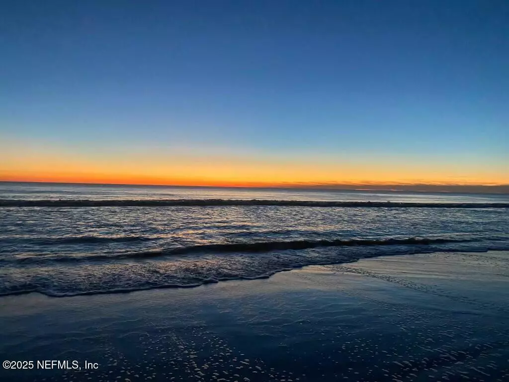 Atlantic Beach, FL 32233,144 SYLVAN DR