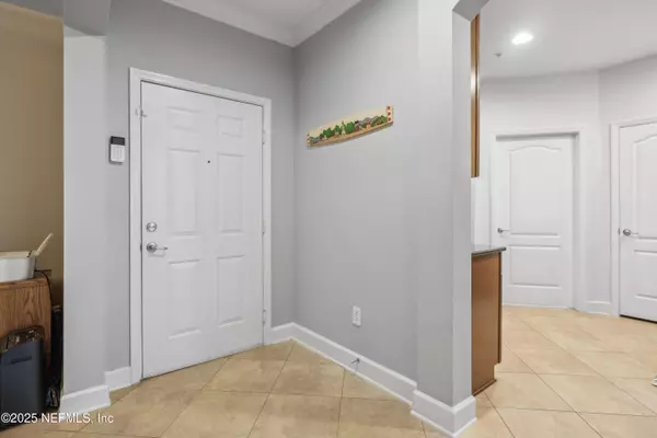 Jacksonville, FL 32216,4480 DEERWOOD LAKE Pkwy #554