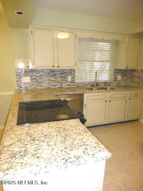 Jacksonville, FL 32225,1922 HOLLY OAKS RAVINE DR