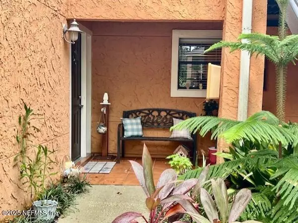 Ponte Vedra Beach, FL 32082,854 SHORELINE CIR