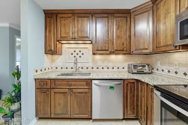 Jacksonville, FL 32224,3591 KERNAN BLVD S #409