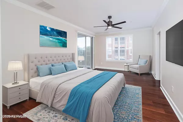 Jacksonville, FL 32216,4480 DEERWOOD LAKE Pkwy #232