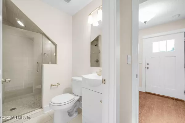 Jacksonville Beach, FL 32250,274 8TH ST S