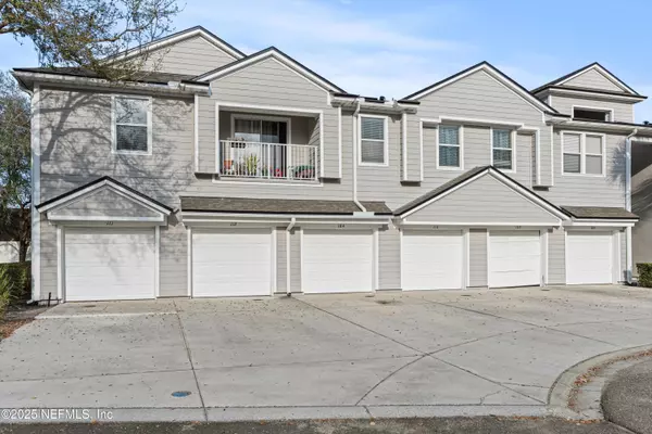 7043 DEER LODGE CIR #110, Jacksonville, FL 32256