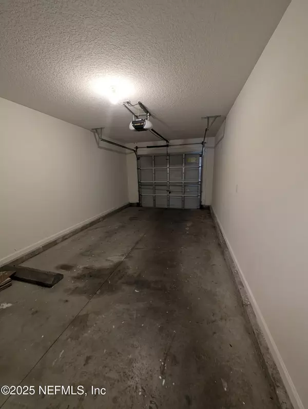 Fleming Island, FL 32003,1500 CALMING WATER DR #5503