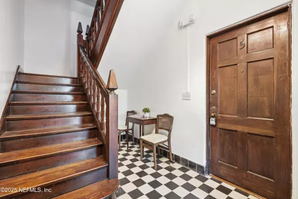 Jacksonville, FL 32205,3319 PINE ST #2