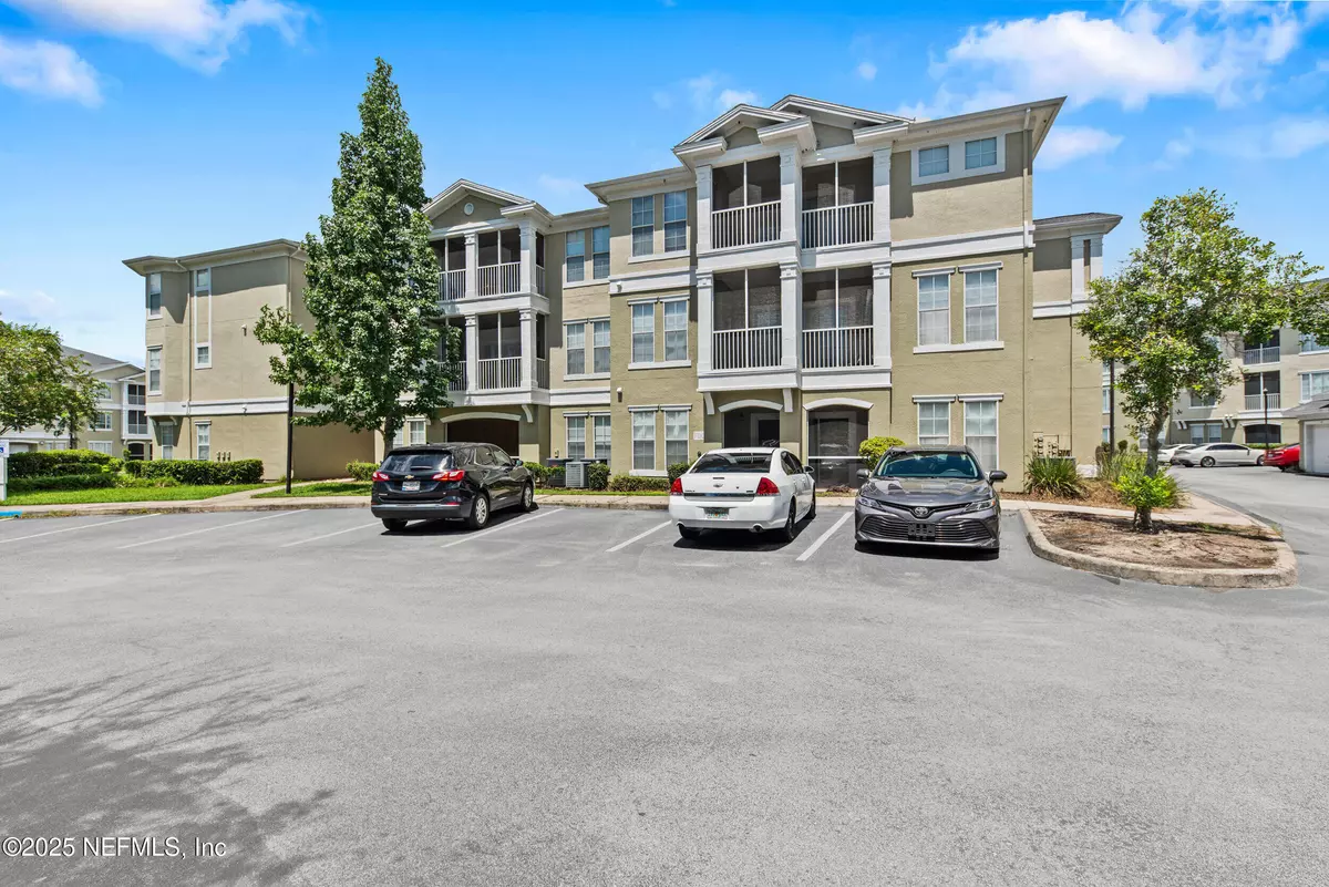 Jacksonville, FL 32216,8290 GATE Pkwy W #1109