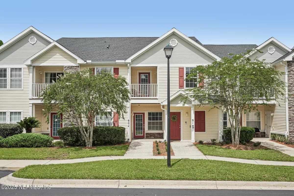 Orange Park, FL 32065,575 OAKLEAF PLANTATION Pkwy #902