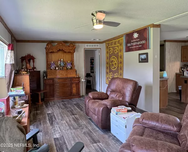 Interlachen, FL 32148,133 OAK CIR