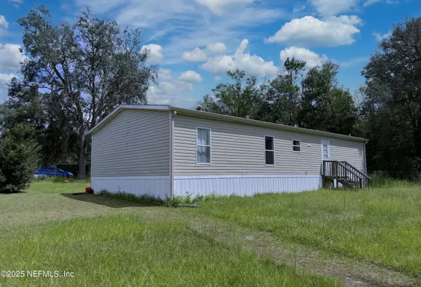 Interlachen, FL 32148,133 OAK CIR