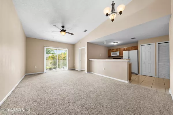 Jacksonville, FL 32277,7920 MERRILL RD #1713