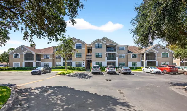 Ponte Vedra Beach, FL 32082,705 BOARDWALK DR #427