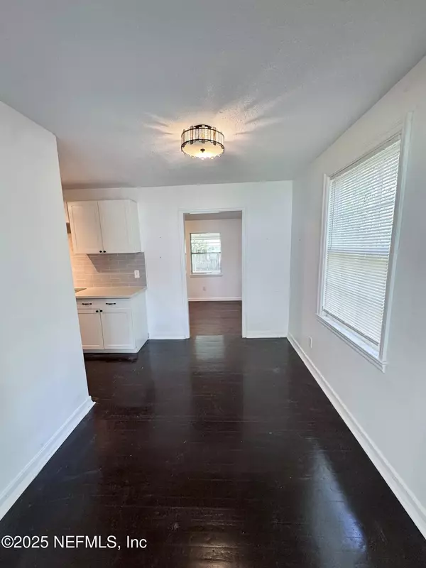 Jacksonville, FL 32205,1276 MENNA ST