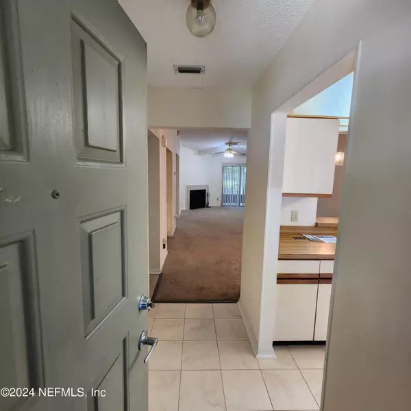 Jacksonville, FL 32256,7623 BAYMEADOWS CIR W #2024