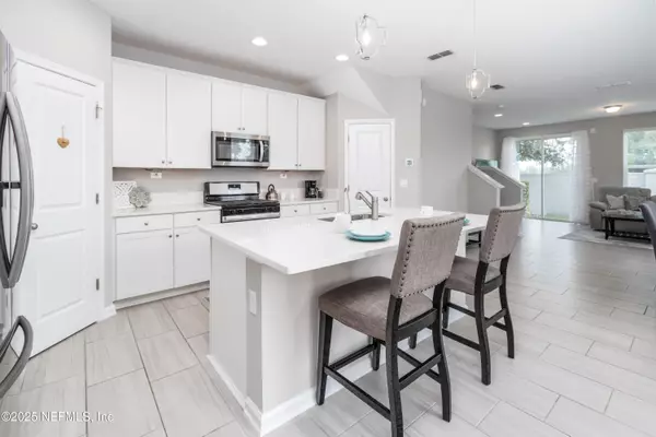 Jacksonville, FL 32256,11221 MINNETTA CT