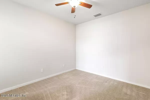 Jacksonville, FL 32256,8699 LITTLE SWIFT CIR #25G