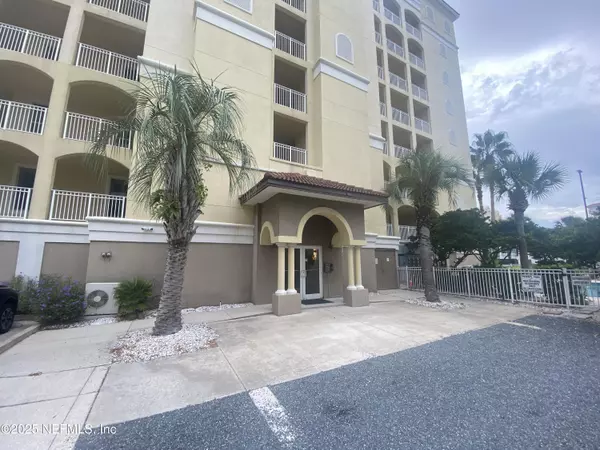 Jacksonville Beach, FL 32250,1126 1ST ST N #803