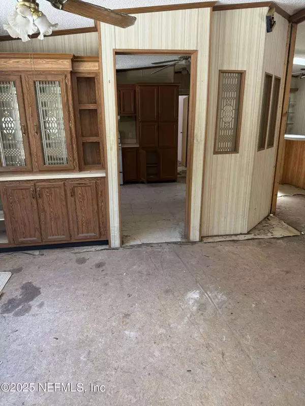 Interlachen, FL 32148,105 ADDISON ST