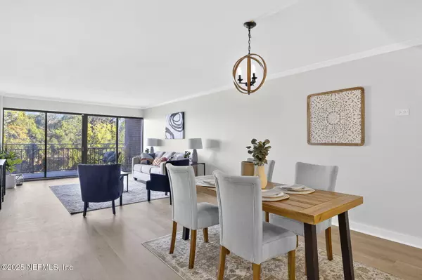 Jacksonville, FL 32217,6000 SAN JOSE BLVD #4C