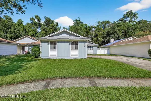 Jacksonville, FL 32217,8253 LAKE WOODBOURNE DR E