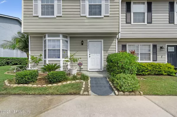 Jacksonville, FL 32223,3325 MANDARIN GLEN DR