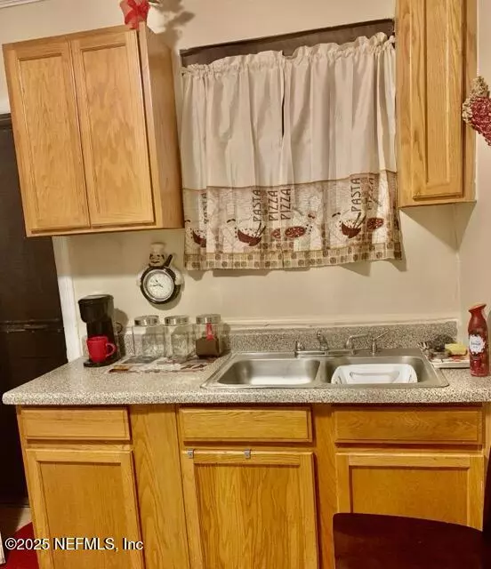 Jacksonville, FL 32209,3410 N LEE ST