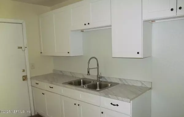 5502 PLYMOUTH ST, Jacksonville, FL 32205