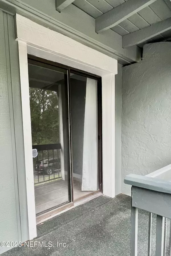 Jacksonville, FL 32256,8797 COMO LAKE DR #8797