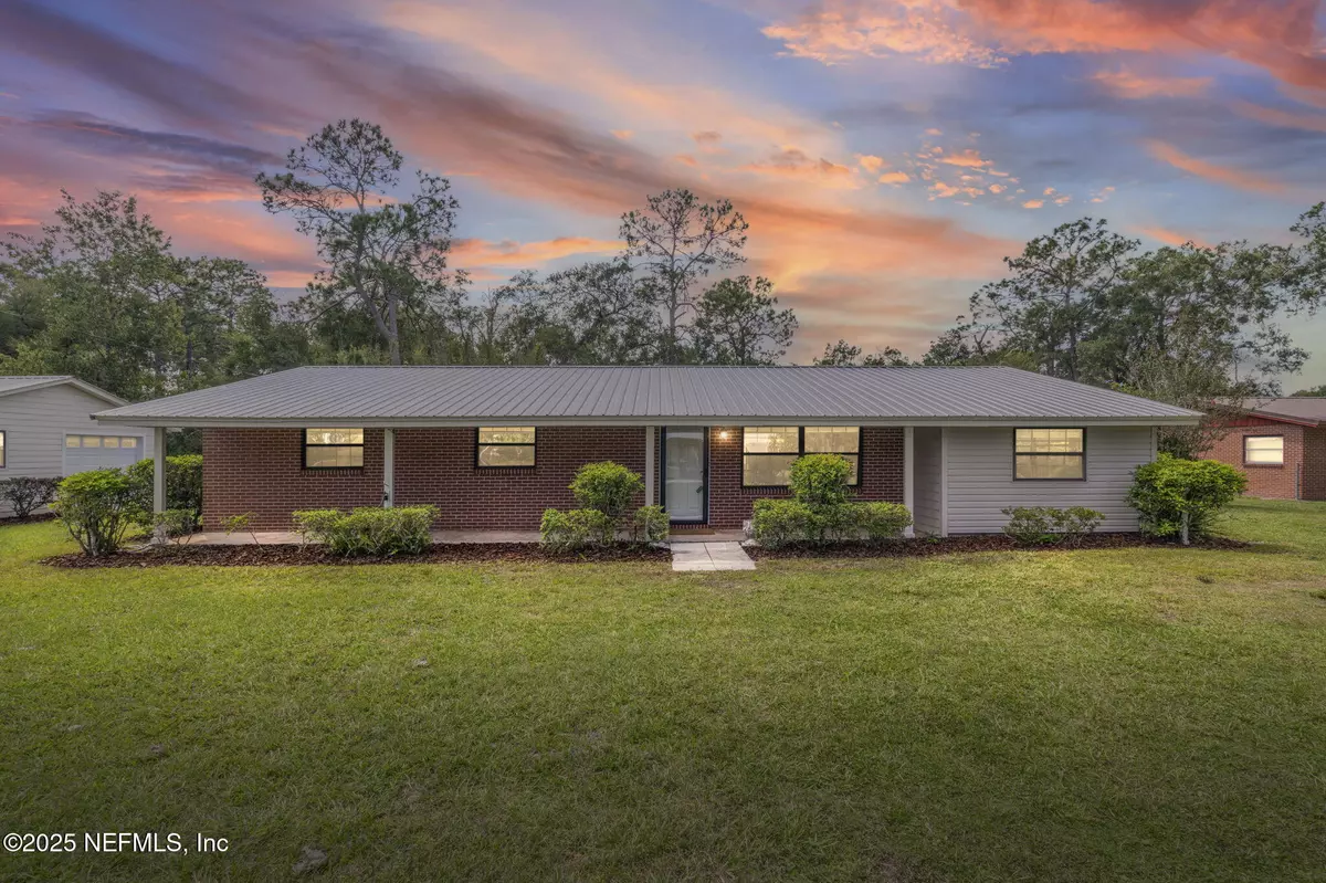 Palatka, FL 32177,111 SUNSET LN