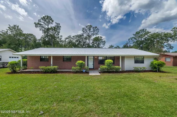 Palatka, FL 32177,111 SUNSET LN