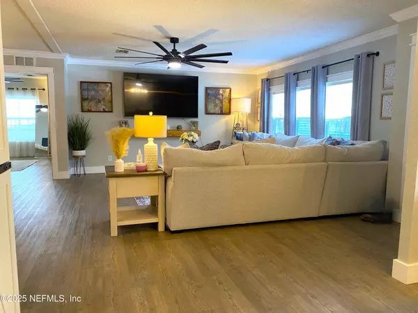 Pomona Park, FL 32181,125 COCONUT ST