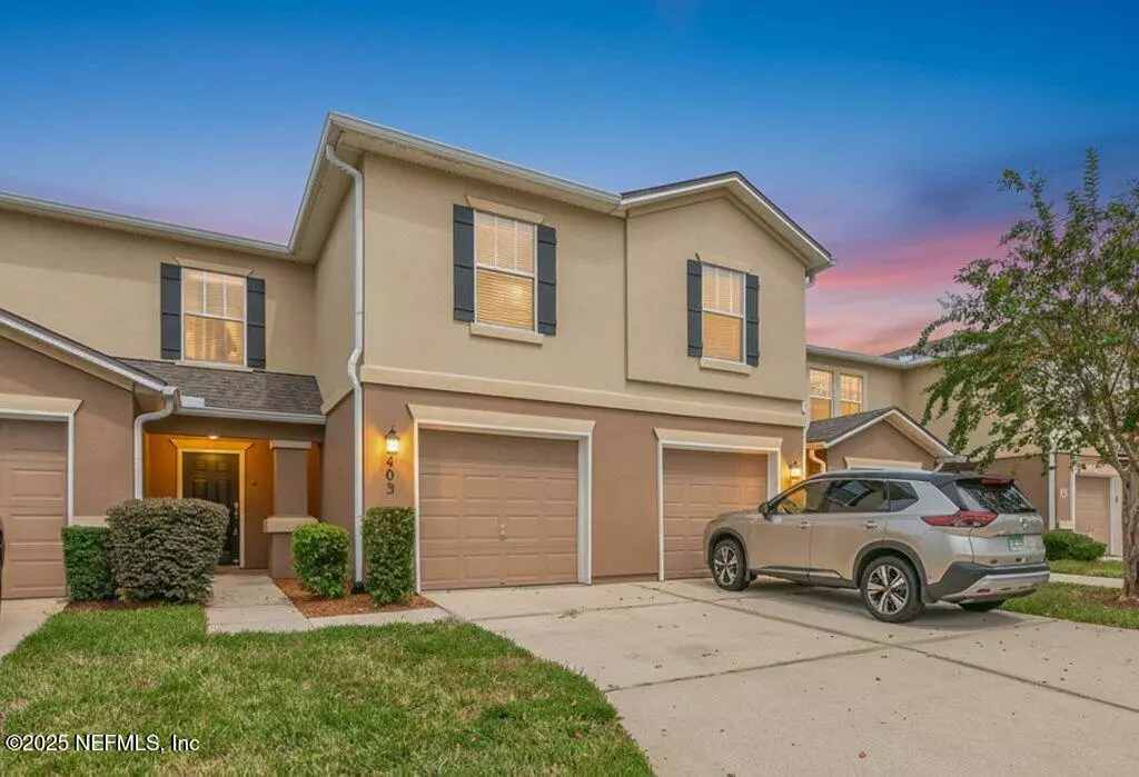 Fleming Island, FL 32003,1500 CALMING WATER DR #403