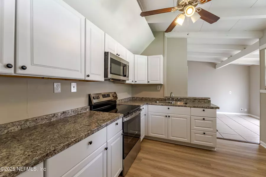 6104 TERRY PARKER DR S, Jacksonville, FL 32211