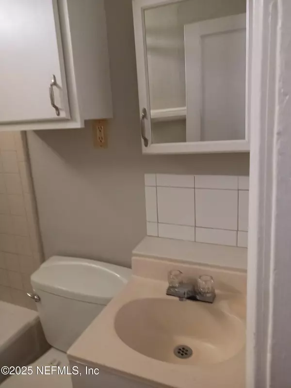 Jacksonville, FL 32209,2102 BROOKLYN RD