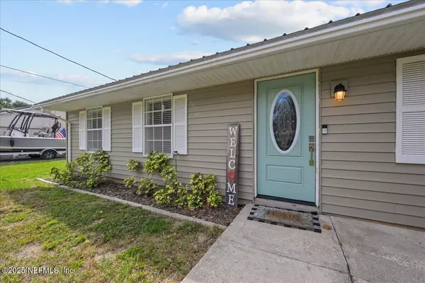 105 JACKSON CIR, Palatka, FL 32177