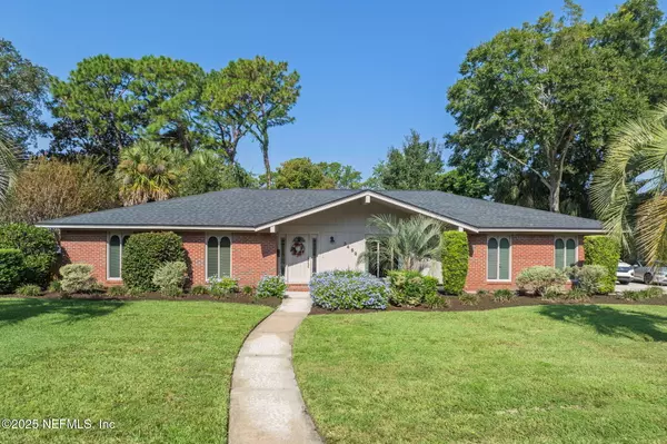 3452 HOOVER LN, Jacksonville, FL 32277