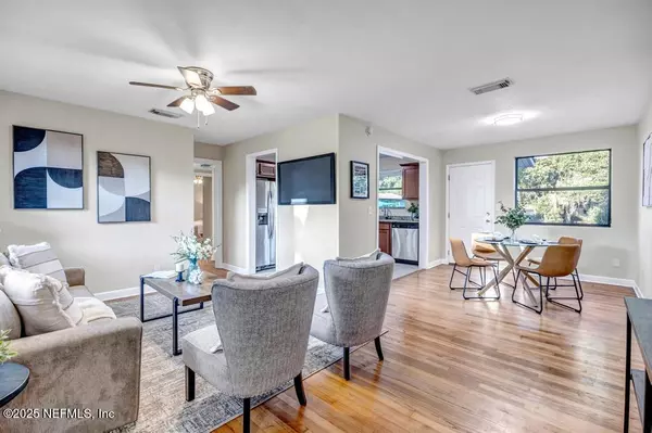 2035 WEST RD, Jacksonville, FL 32216