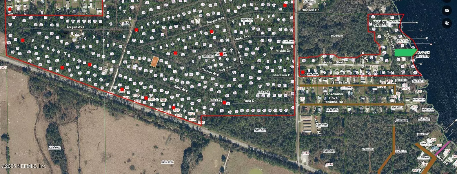 211 ANDERSON AVE, Crescent City, FL 32112