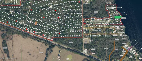 310 WARD AVE, Crescent City, FL 32112