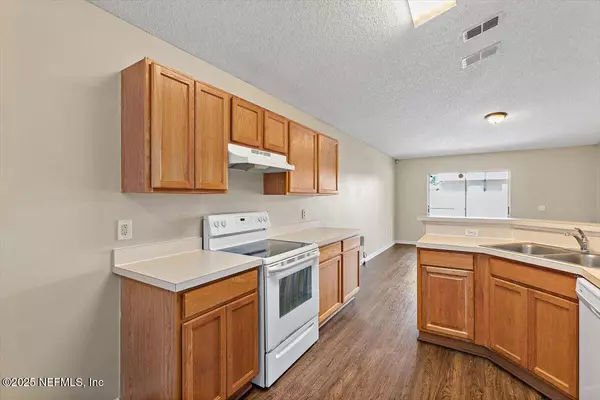 Jacksonville, FL 32244,7363 EDENFIELD PARK RD