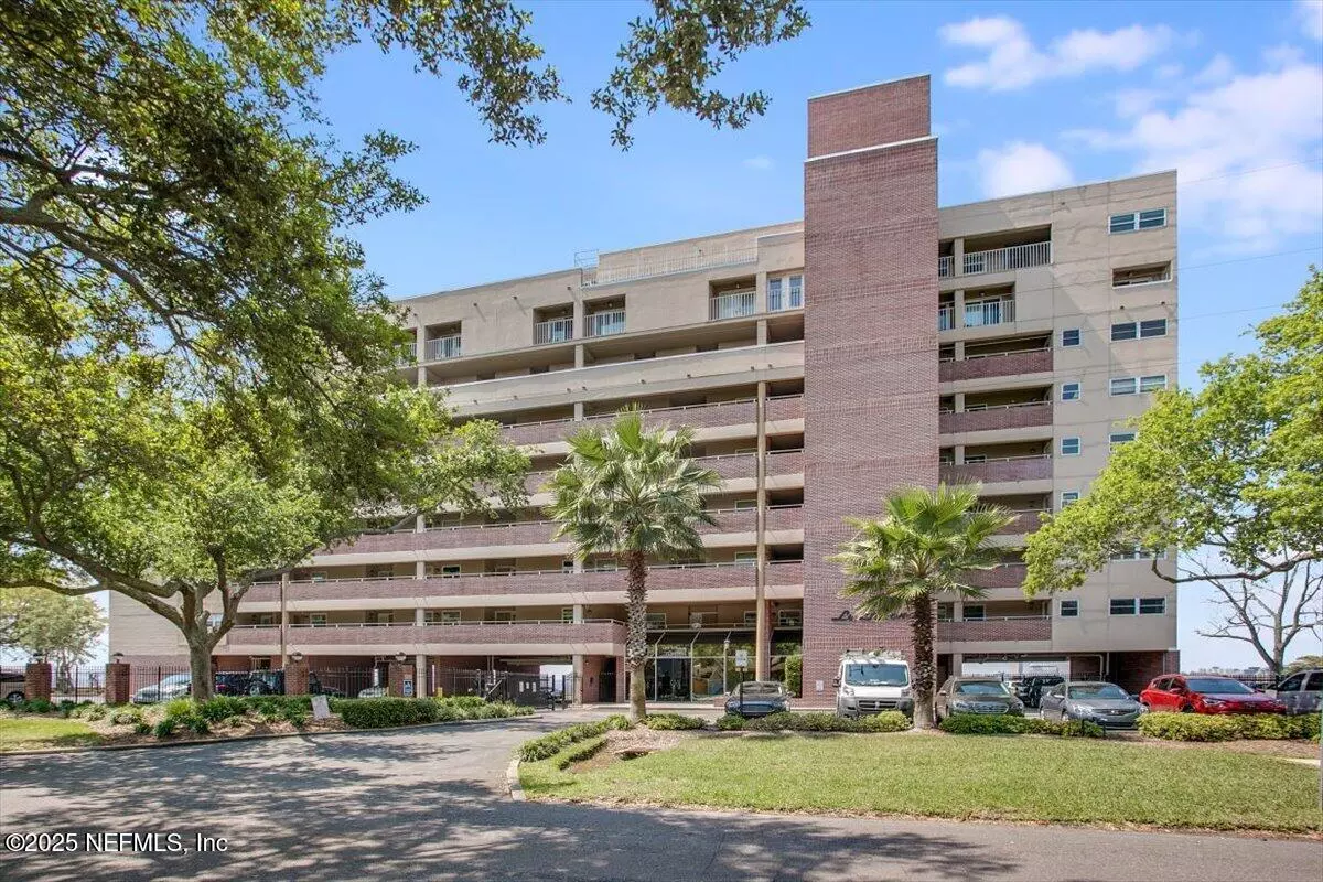 Jacksonville, FL 32207,1533 LE BARON AVE #1533