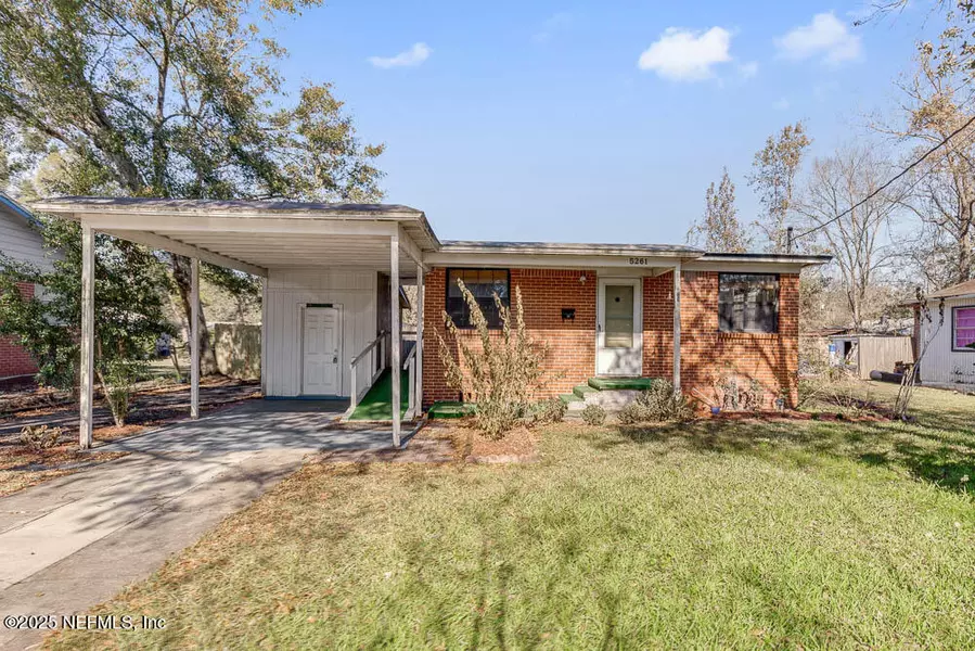 5261 QUAN DR, Jacksonville, FL 32205