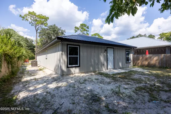 Gainesville, FL 32641,1523 NE 1ST AVE