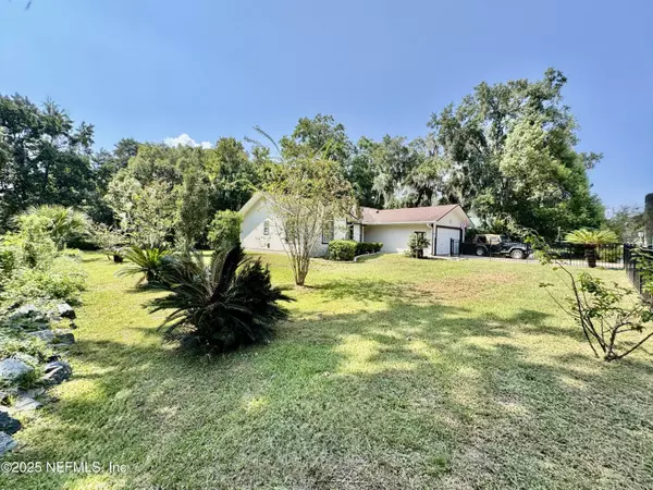 Green Cove Springs, FL 32043,407 GREEN ST S