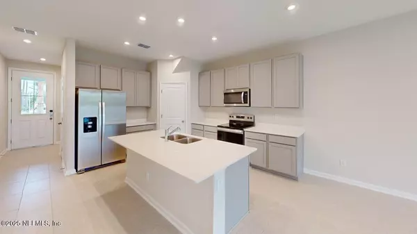 Jacksonville, FL 32218,1041 EGRET BRANCH WAY