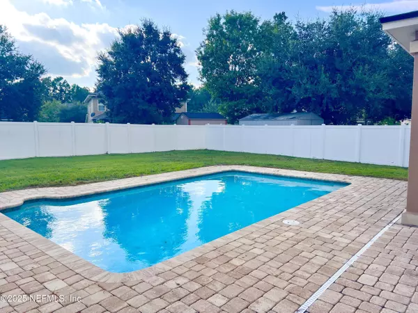 Jacksonville, FL 32221,11156 LIMERICK DR