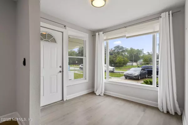 Jacksonville, FL 32207,3910 GRANT RD