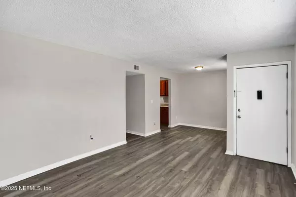 Orange Park, FL 32073,473 BENTWOOD LN #A