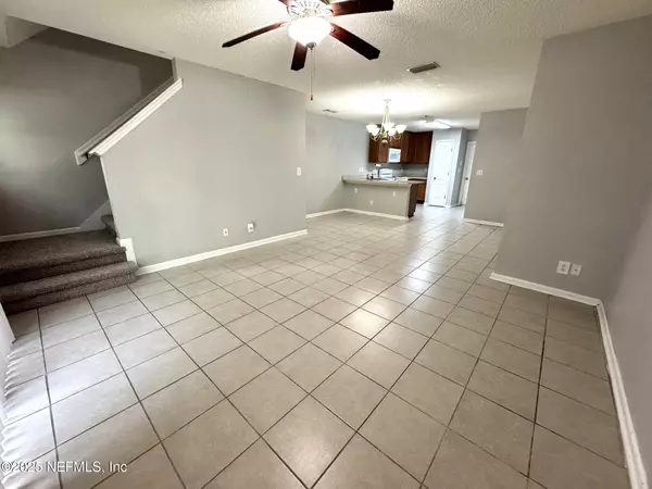 Jacksonville, FL 32210,7661 MELVIN RD