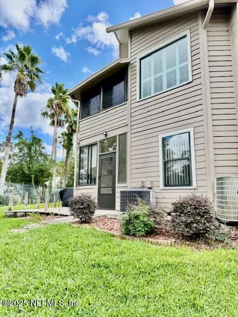 116 GOVERNOR ST, Green Cove Springs, FL 32043